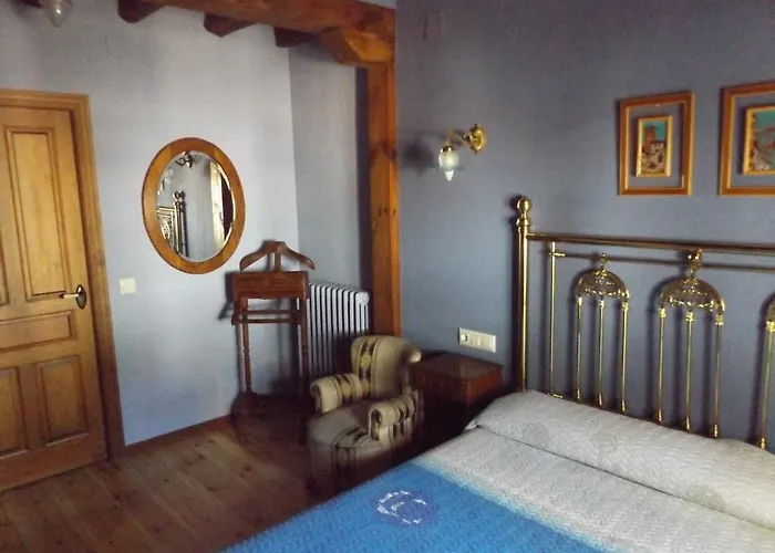 La Fragua De Los Alvaro 펜션 Turégano